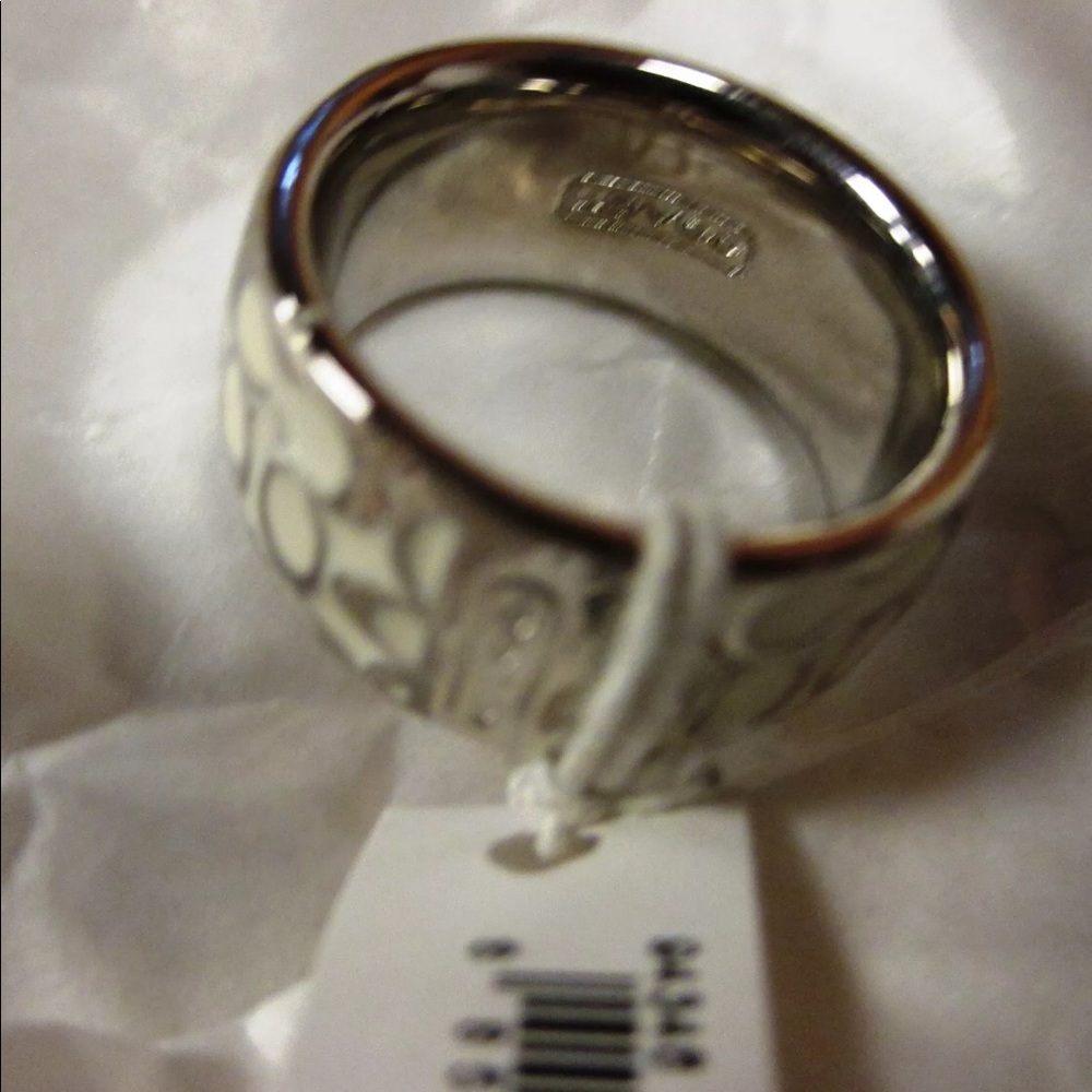 Coach Miranda enamel ring Sz 6 NWT - Picture 2 of 7